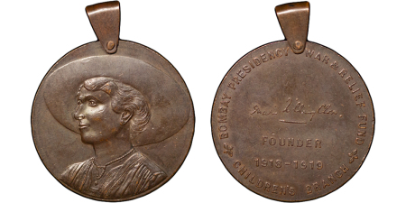 India, Bombay. War and Relief Fund Æ Medal. 1917-1919.