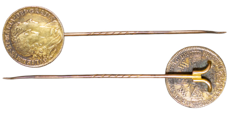 Great Britain. William & Mary AG gilt Shilling pin brooch. 1692.